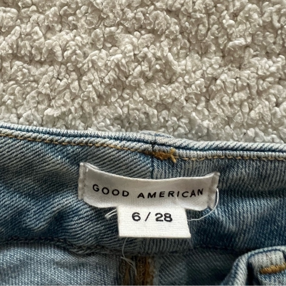Good American Denim Jeans - Picture 4 of 6